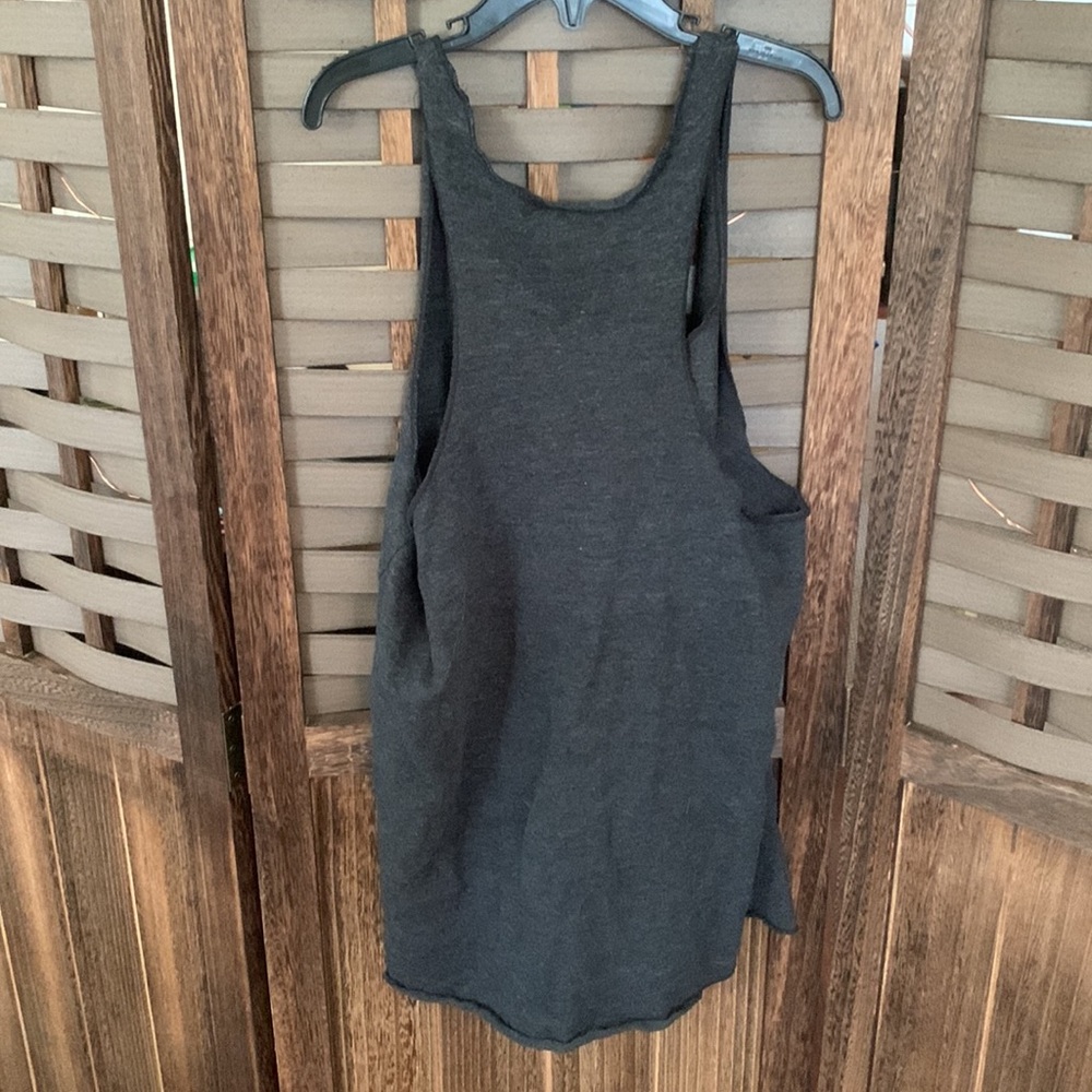 3 Workout Tanks - Picture 6 of 8
